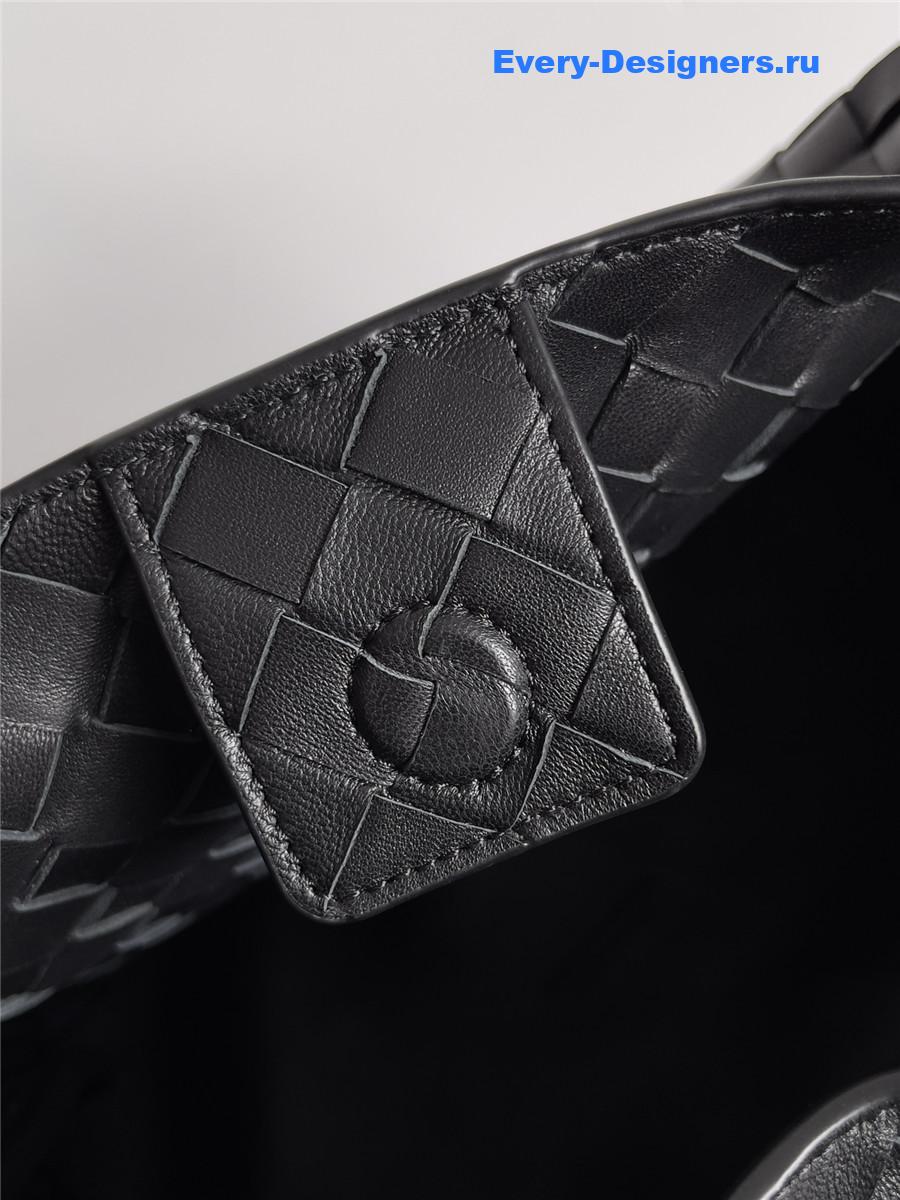 b0tt*ga Ven*ta large andiamo parachute bag black