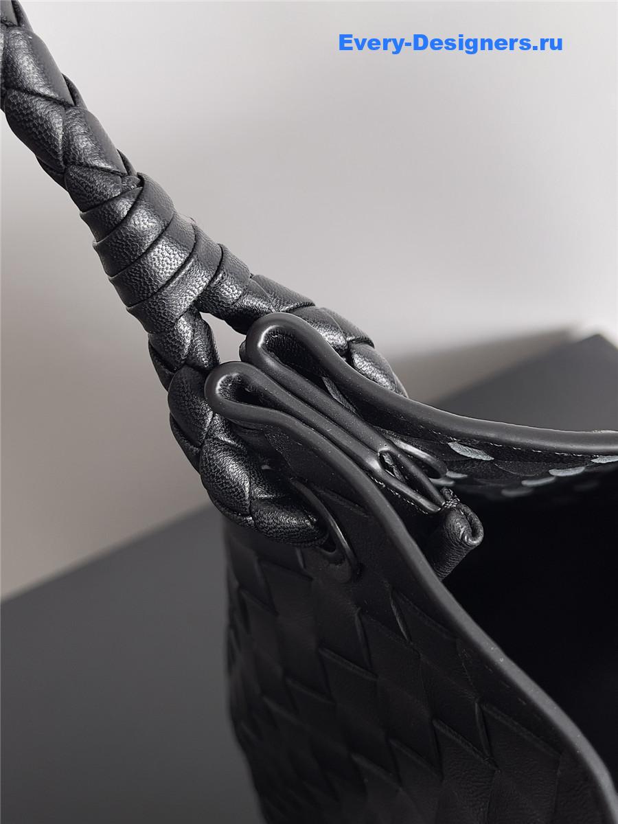 b0tt*ga Ven*ta large andiamo parachute bag black