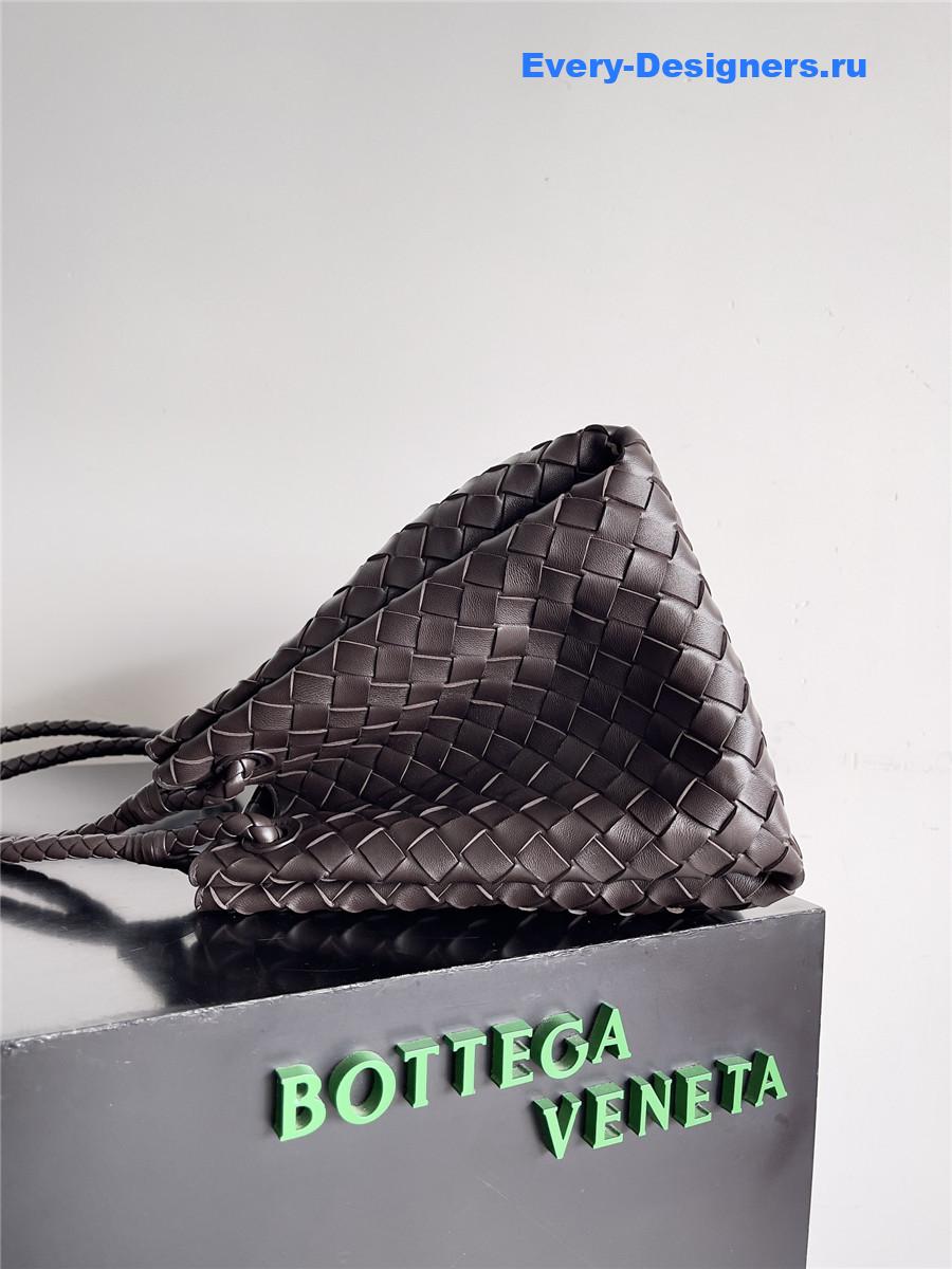 b0tt*ga Ven*ta large andiamo parachute bag brown