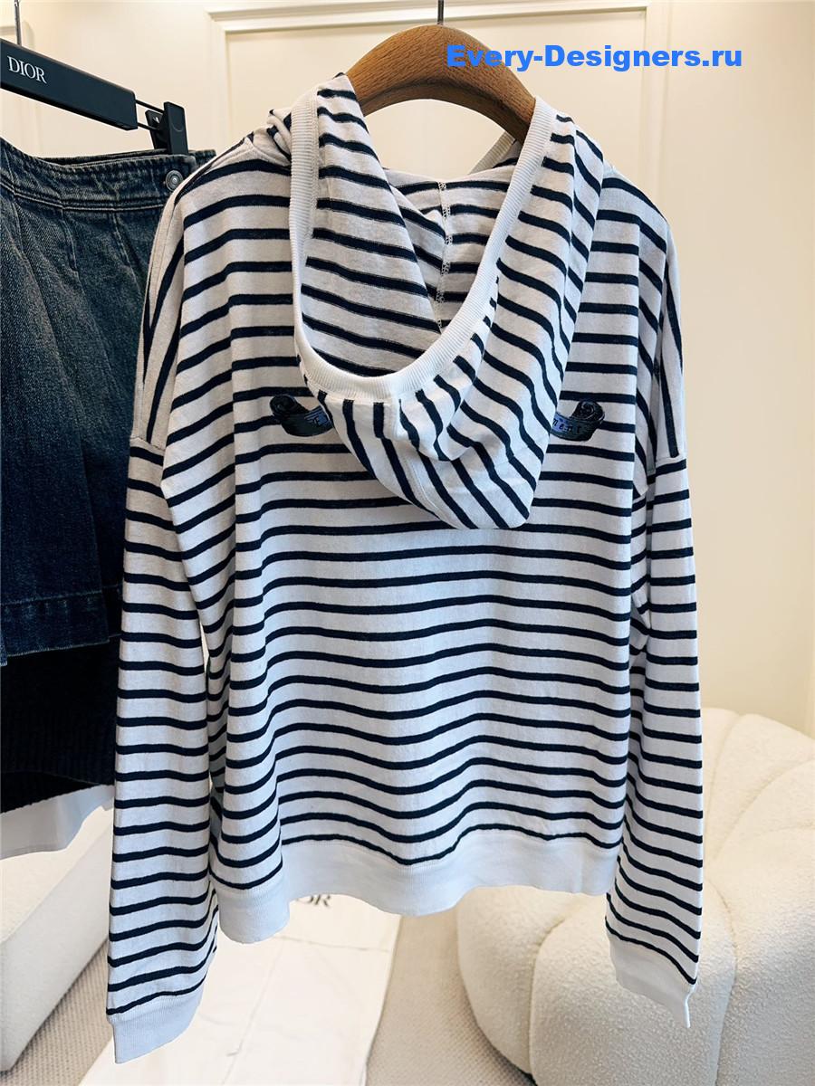 D10r striped hooded knitted top