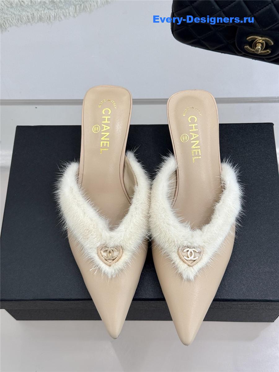 Ch**el rabbit fur pointed toe mules