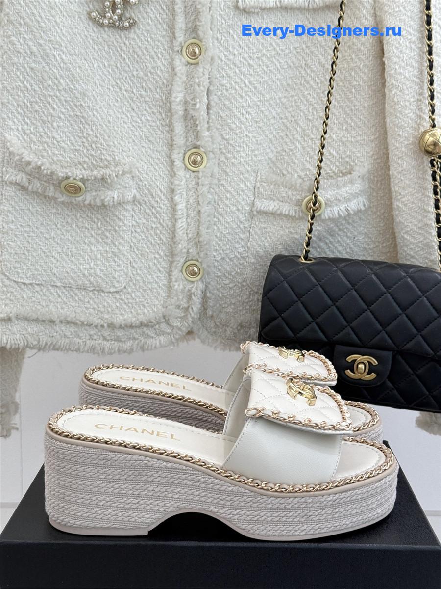 ch**el D1am0nd chain platform slippers white