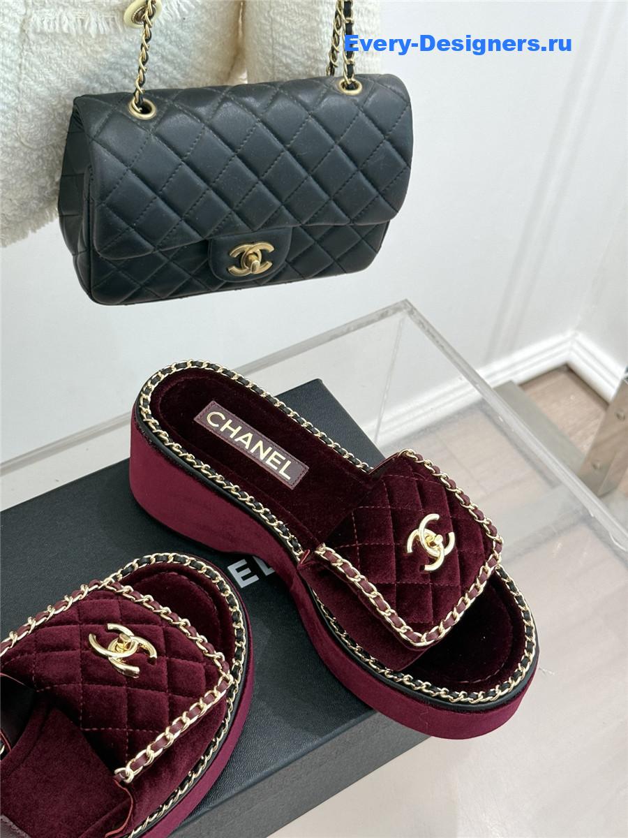 ch**el D1am0nd chain platform slippers burgundy