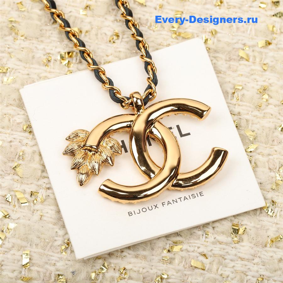 Ch**el wheat ear necklace