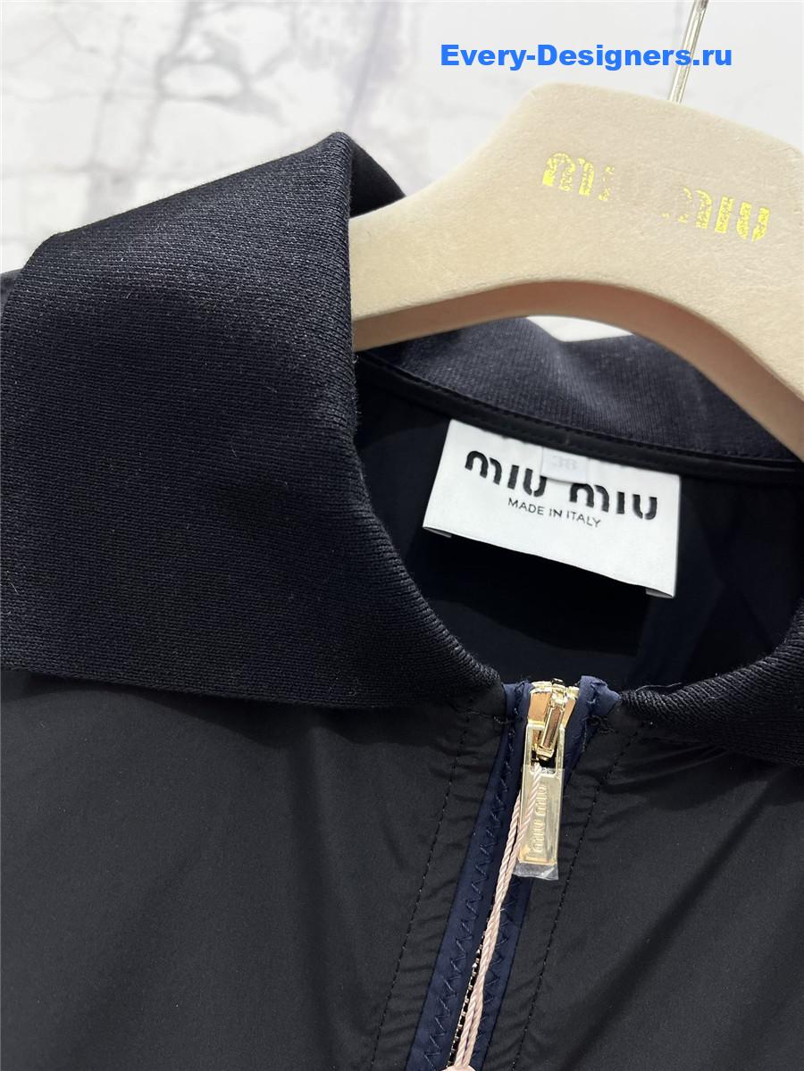 Miu Miu Logo-Print Crop Top Black