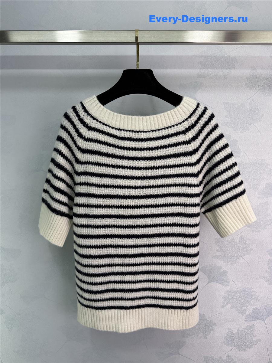 D10r logo knitted crew neck sweater