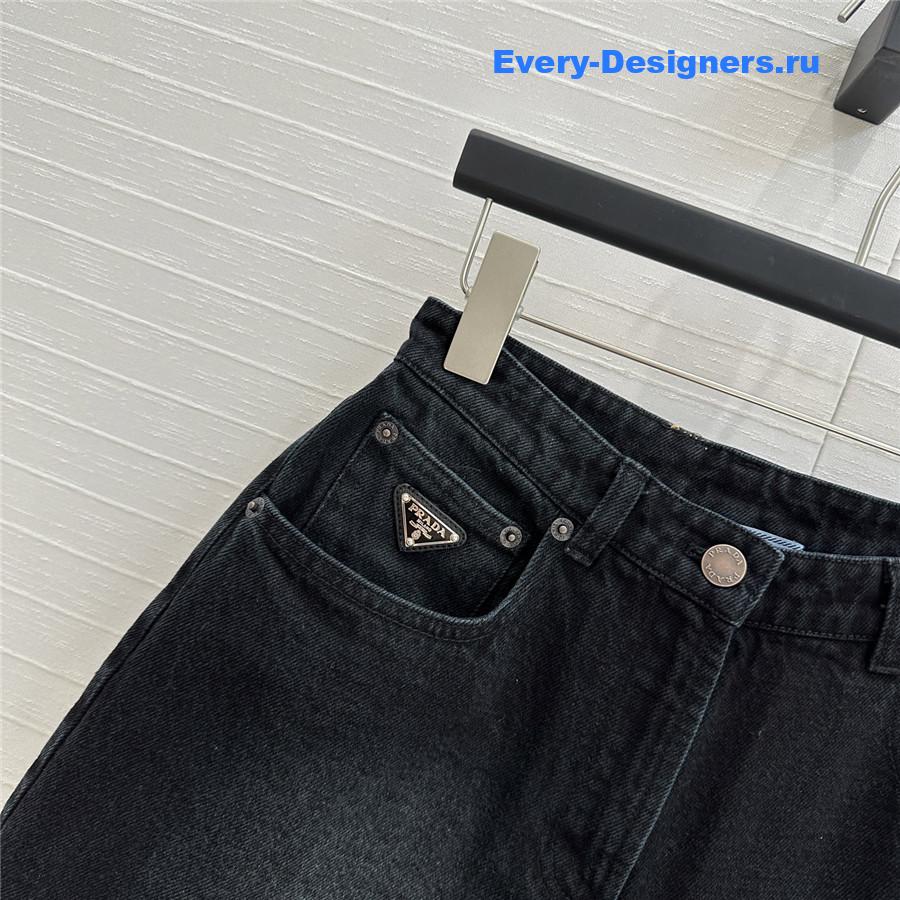 Pra*a bull denim shorts black