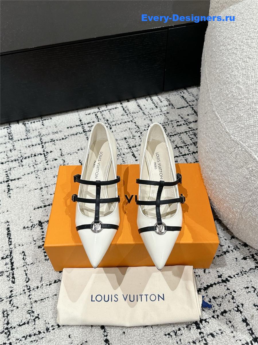 l0vis Vvtt0n 6am pointed toe heels white