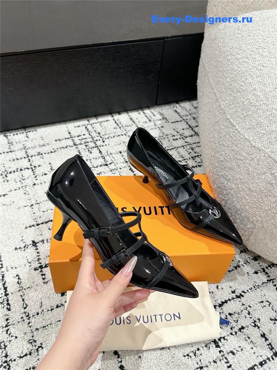 l0vis Vvtt0n 6am pointed toe heels
