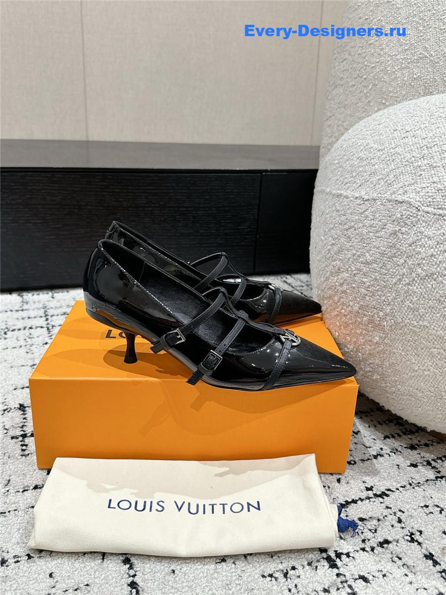 l0vis Vvtt0n 6am pointed toe heels