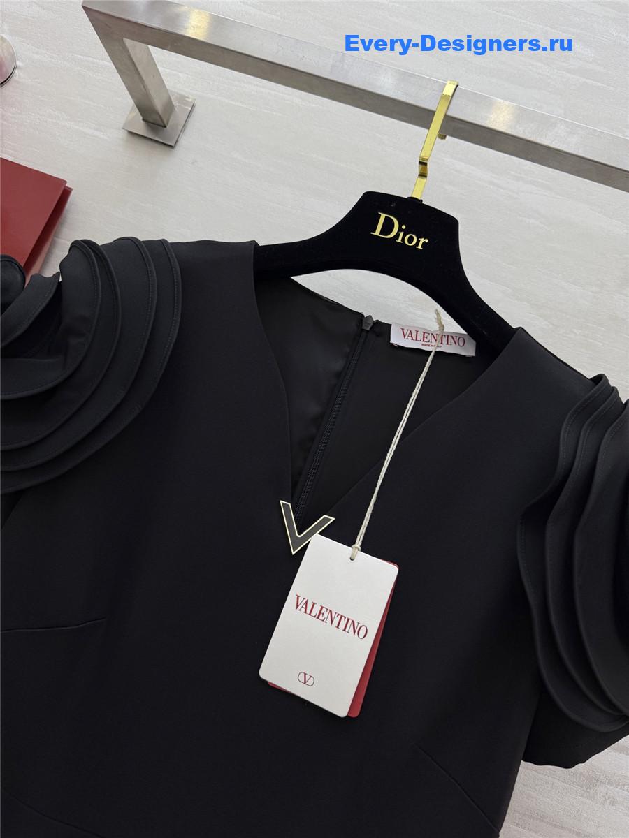 Va1e*ntin0 black floral sleeve dress