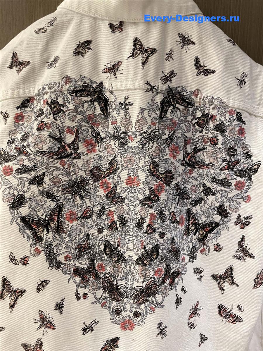 D10r cd embroidered butterfly denim jacket