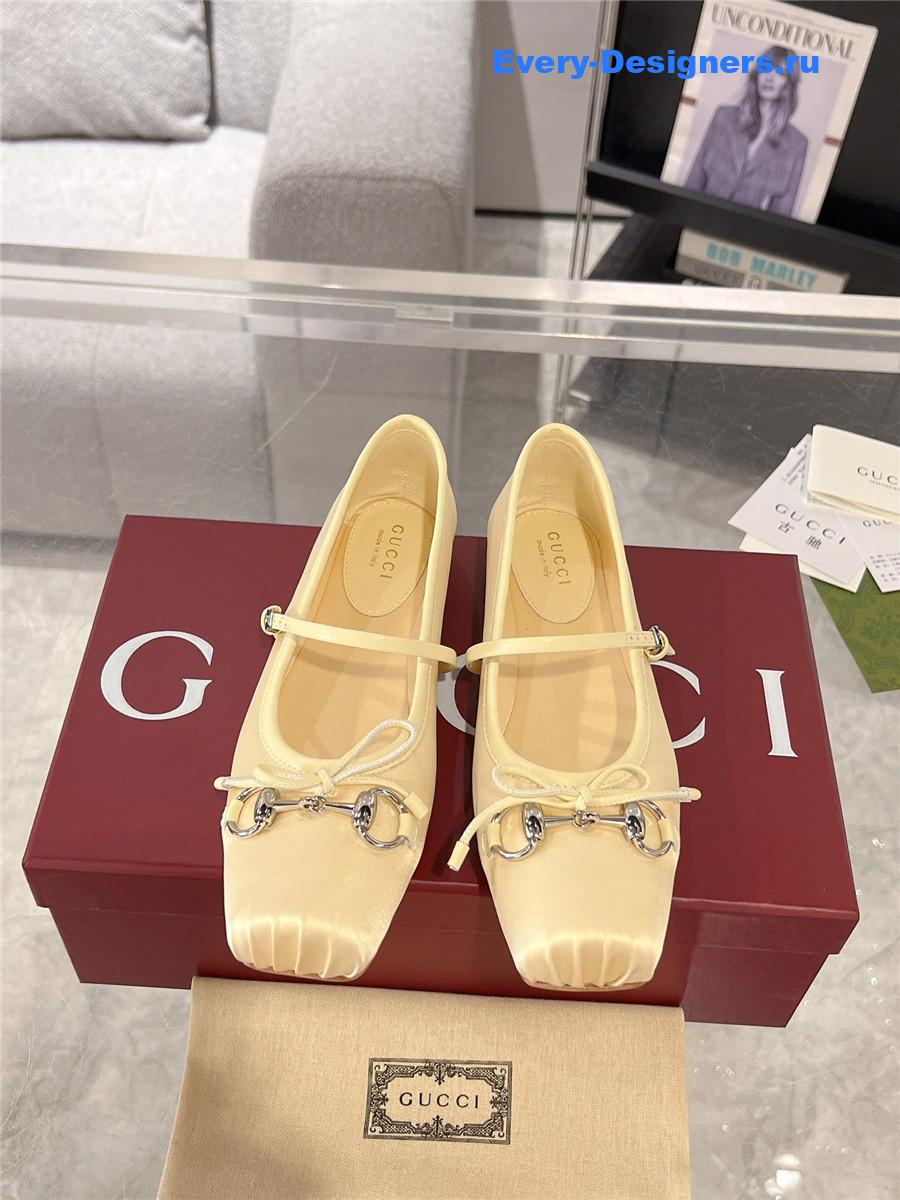Gvc*1 horsebit ballet flat beige
