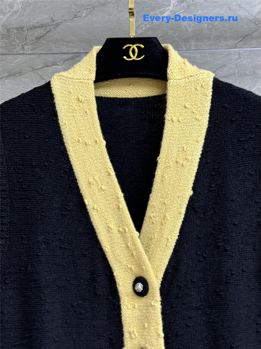 Ch**el v-neck tweed colorblock vest