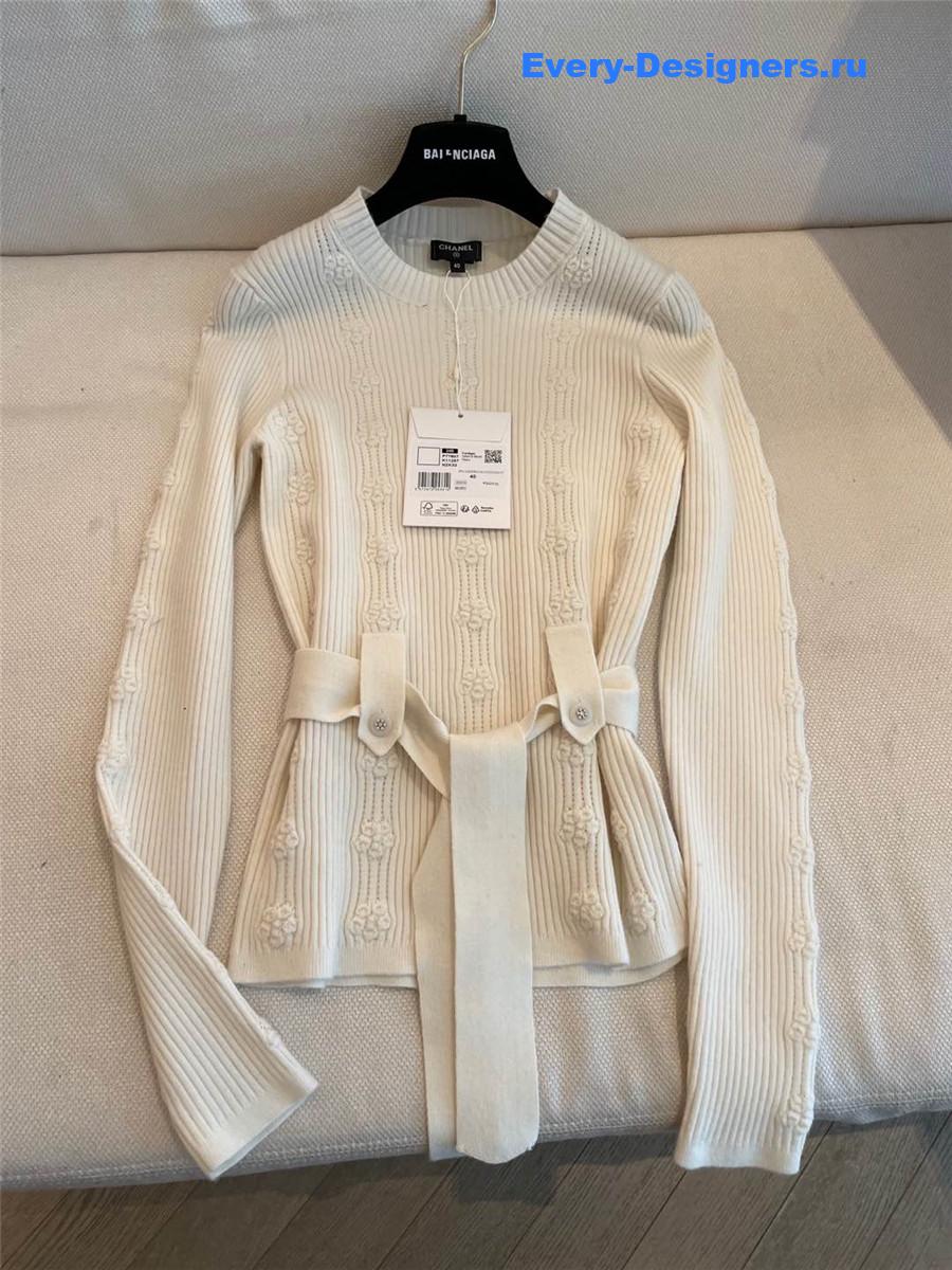 Ch**el hollow belt knitted sweater