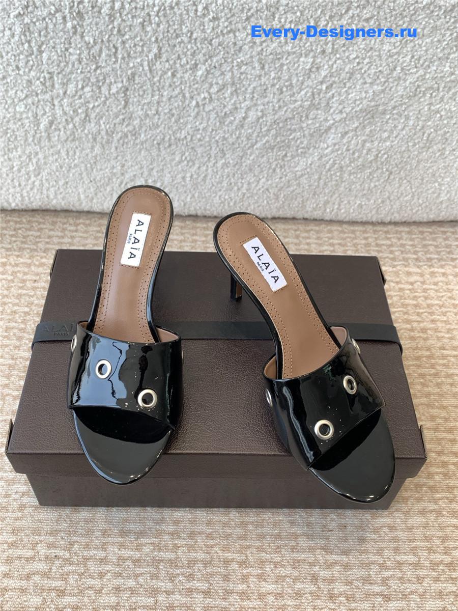 Alaia Oeillets Grommet Patent Leather Sandals Black