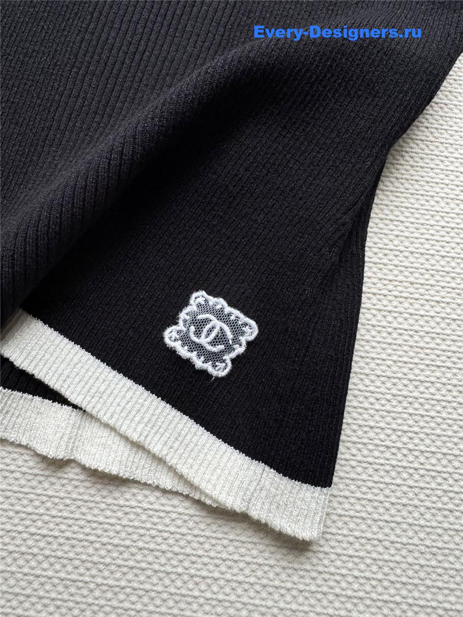 Ch**el u-neck knitted vest