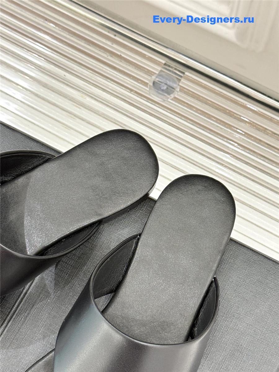 Sa1nt Lau*nt black kouros sandals