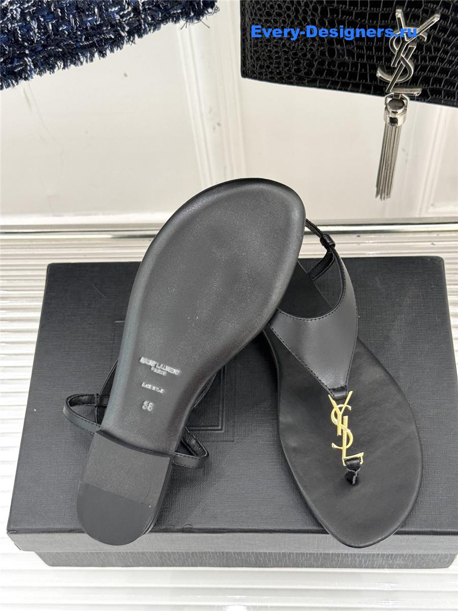 Sa1nt Lau*nt black cassandre flip flops