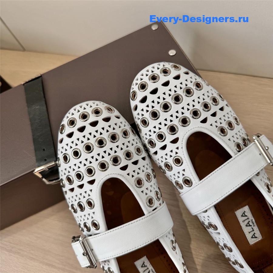 Alaïa Vienne Cutout Mary Jane Flats