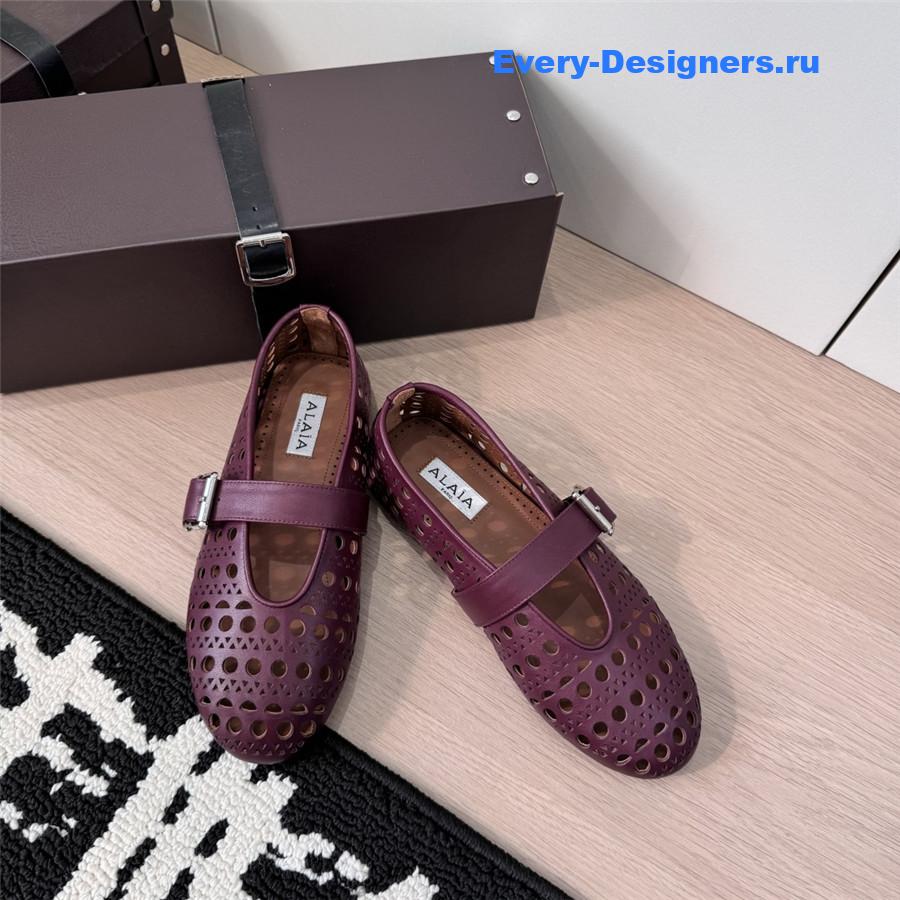 Alaïa Burgundy Cutout Mary Jane Flats