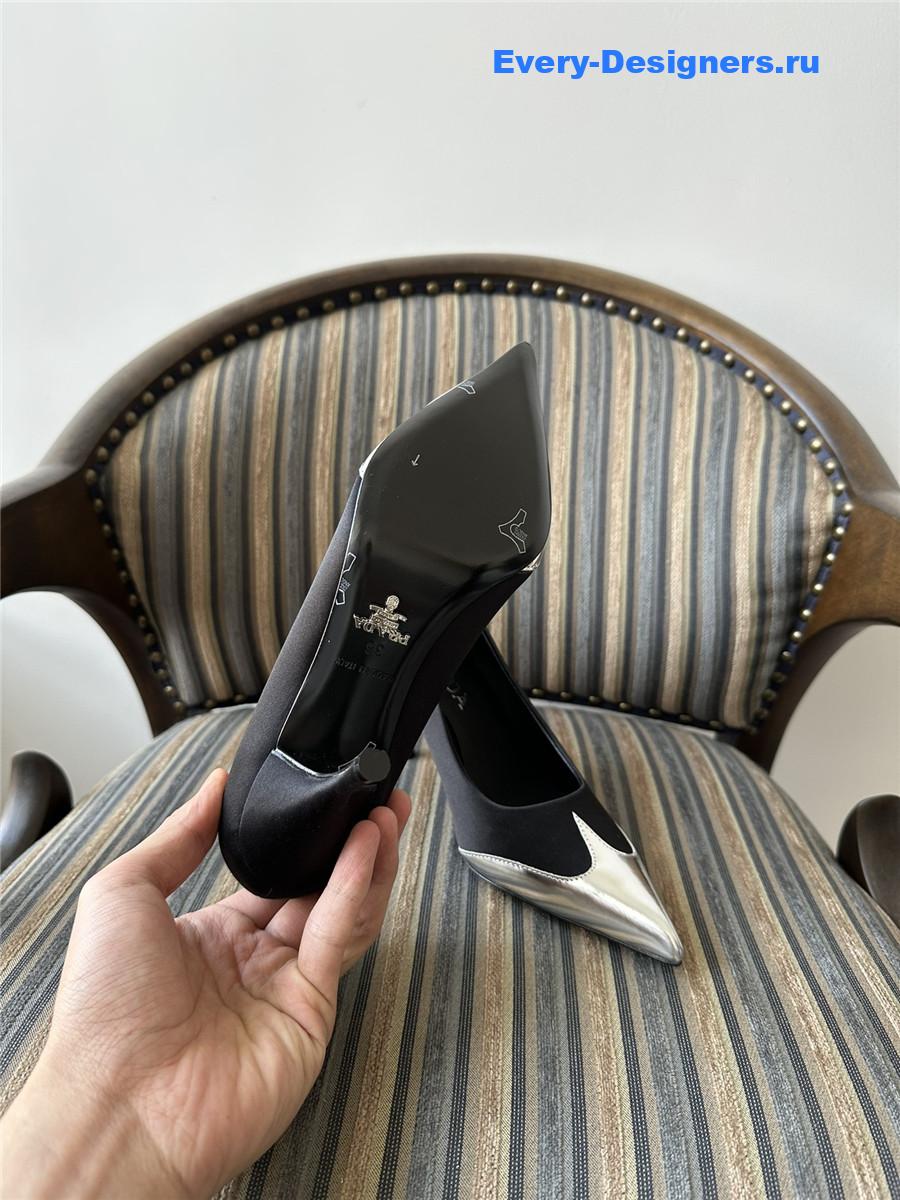 Pra*a black pointed toe pumps