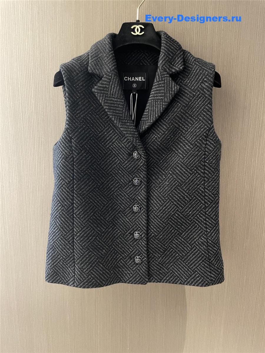 Ch**el black tweed vest