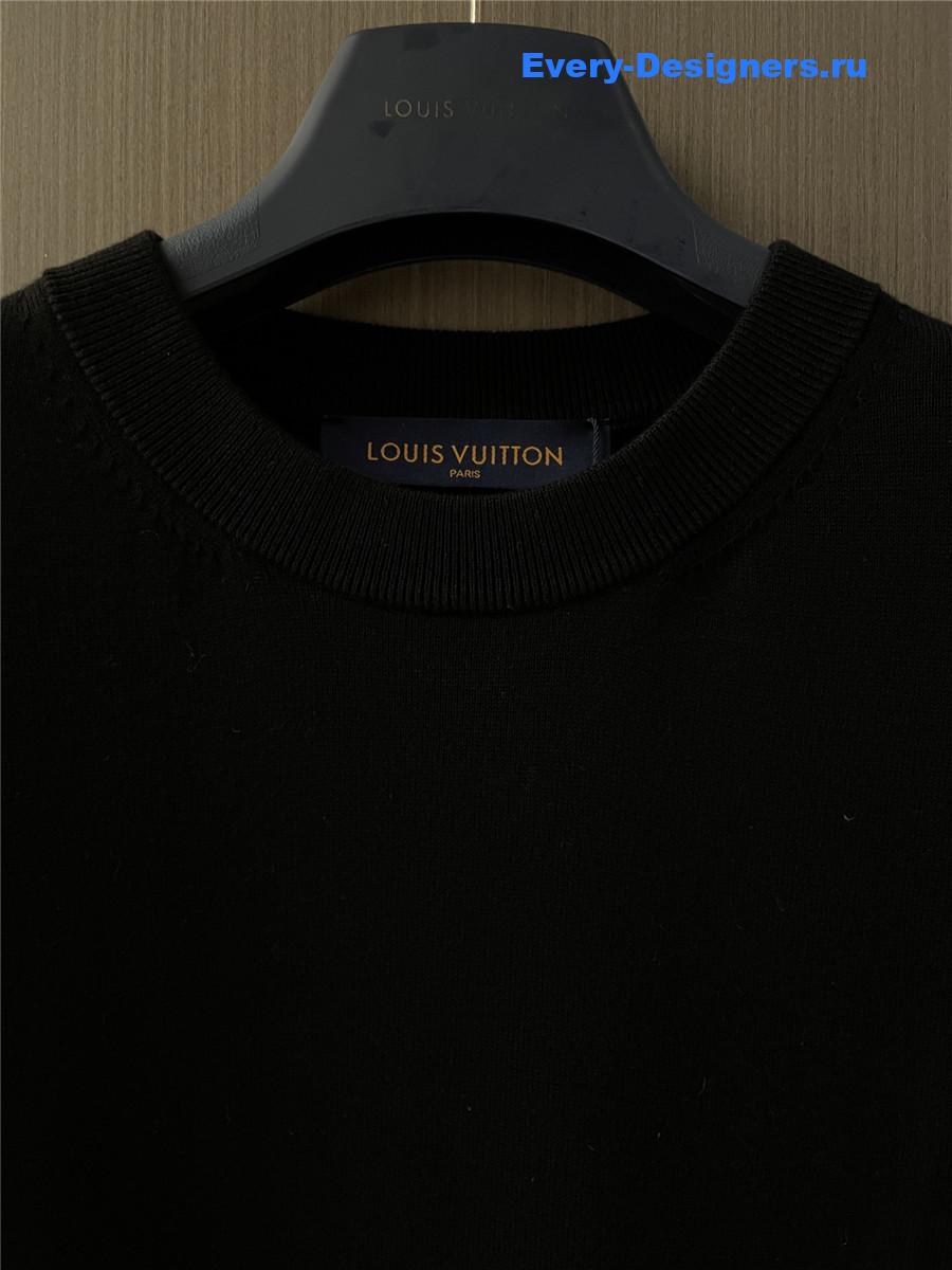 l0vis Vvtt0n black monogram embellished shirt