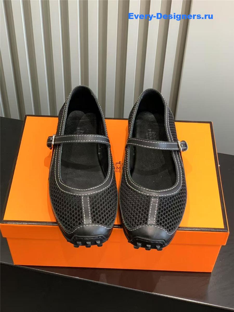 H**me5 kichu black ballet flats