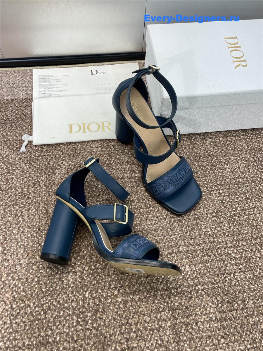 D10r dway blue heeled sandals