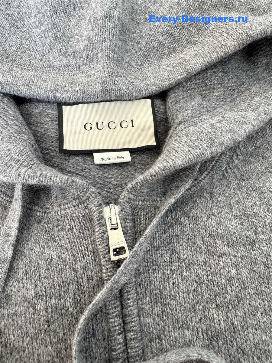 Gvc*1 logo zip-up sweatshirt in grey