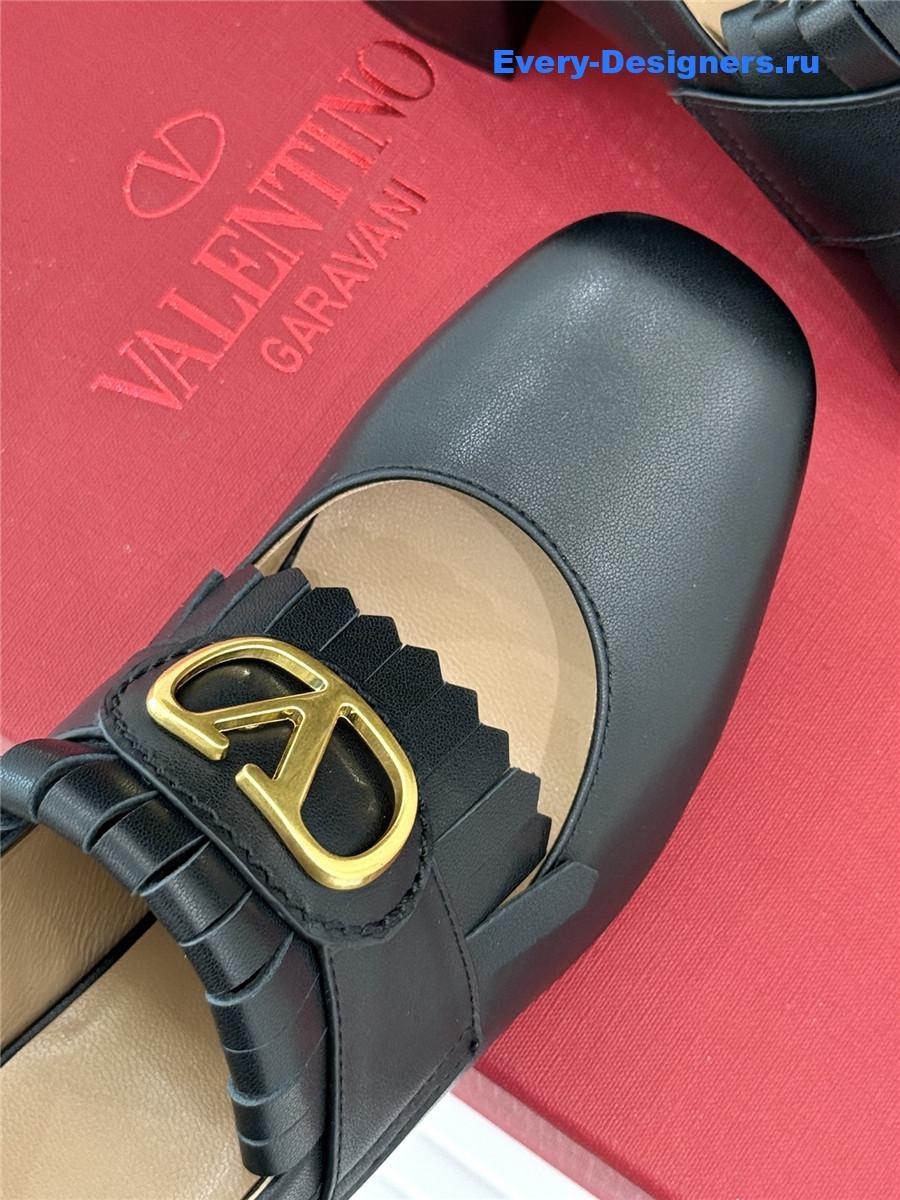 Va1e*ntin0 55mm vlogo signature pumps in black