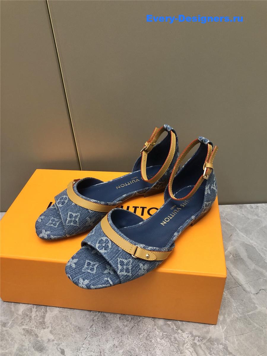 l0vis Vvtt0n blue helios sandals