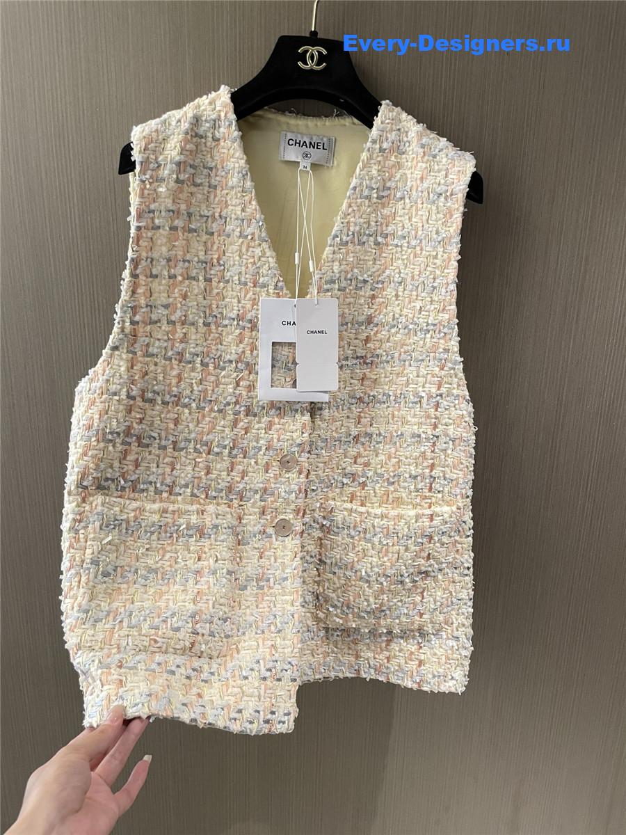 Ch**el checked tweed vest coat