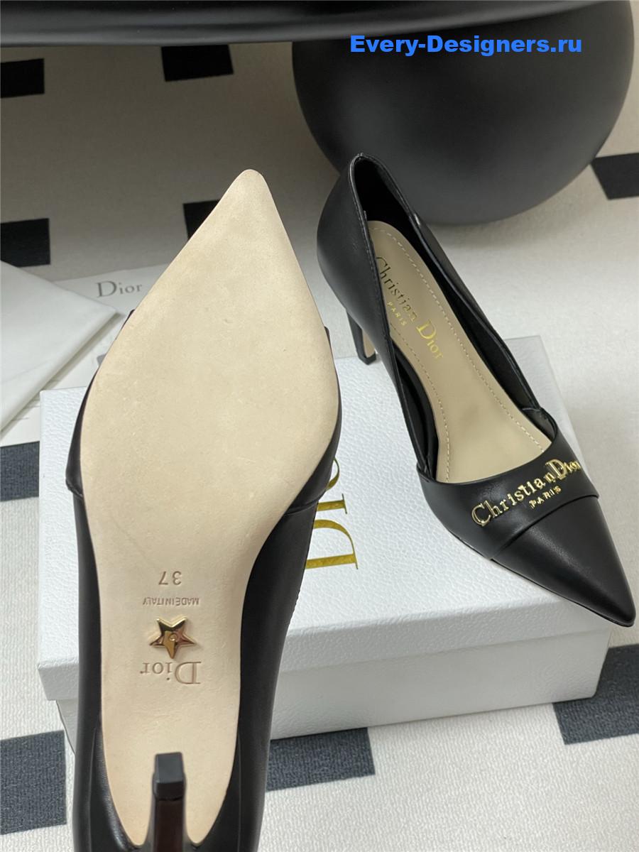 D10r black calfskin pumps