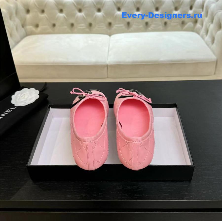 Ch**el cc logo ballet flats in pink