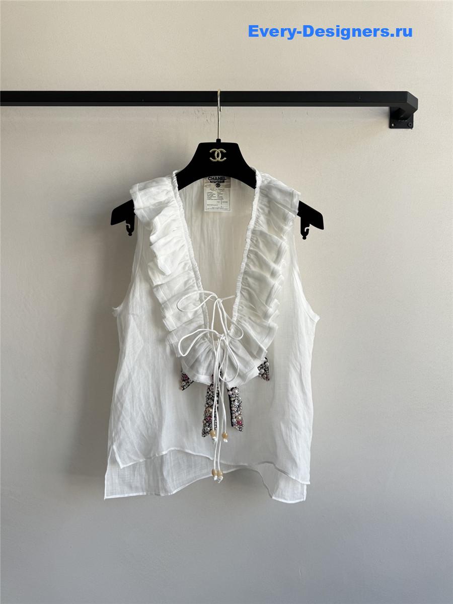 Ch**el beaded bow v-neck top