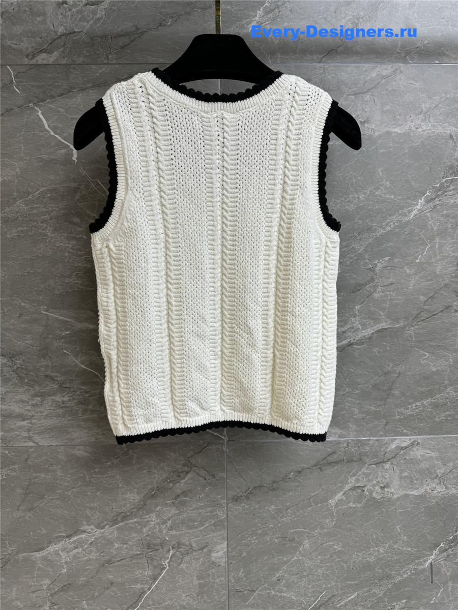 Ch**el hollow knit vest