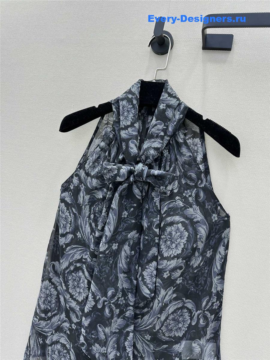 Va1e*ntin0 blue leopard silk top