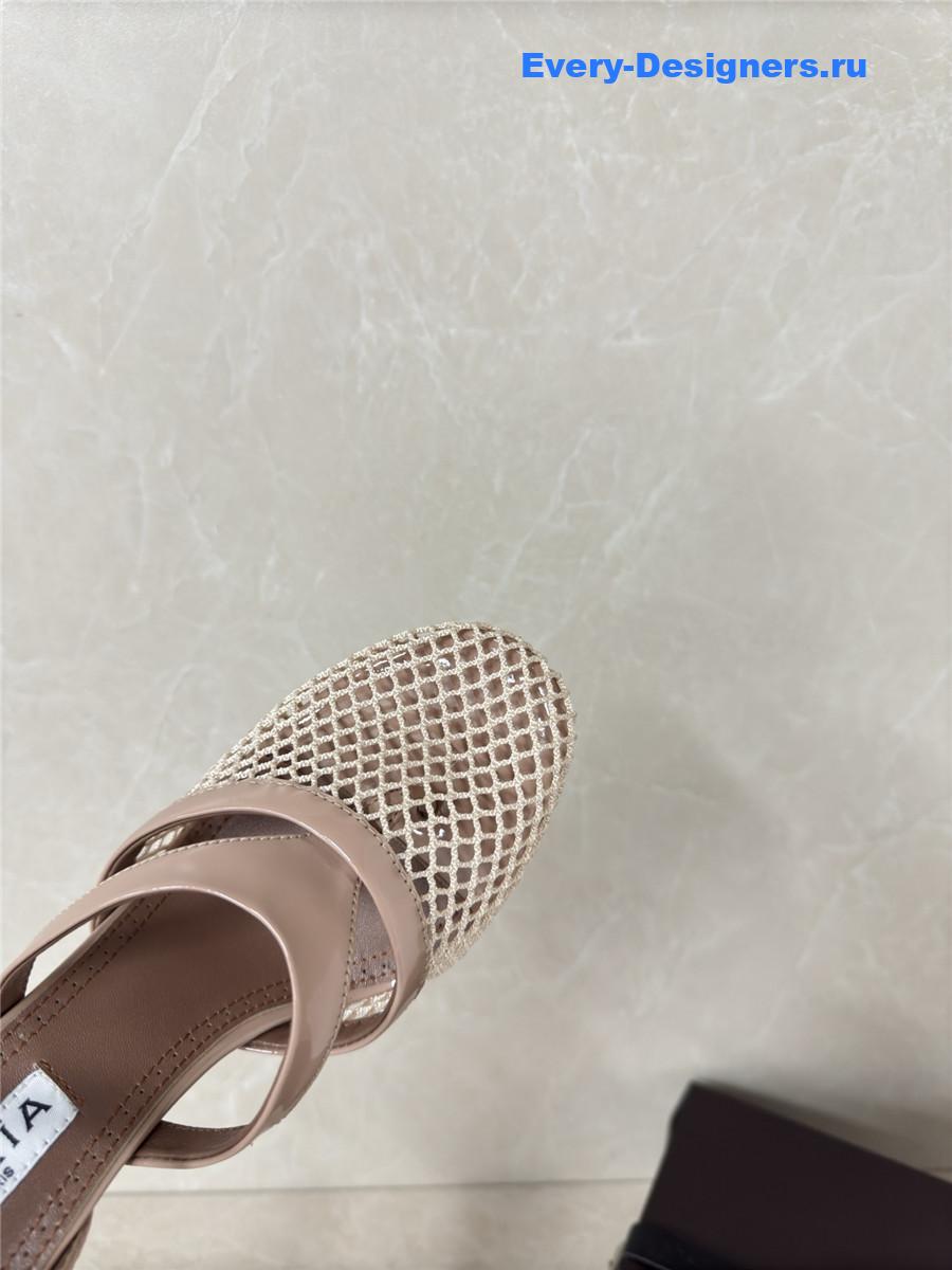 Alaïa Beige Fishnet Pumps