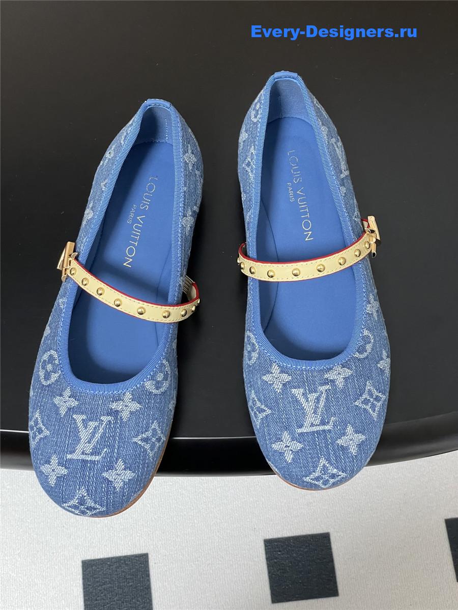 l0vis Vvtt0n monogram denim romy flats