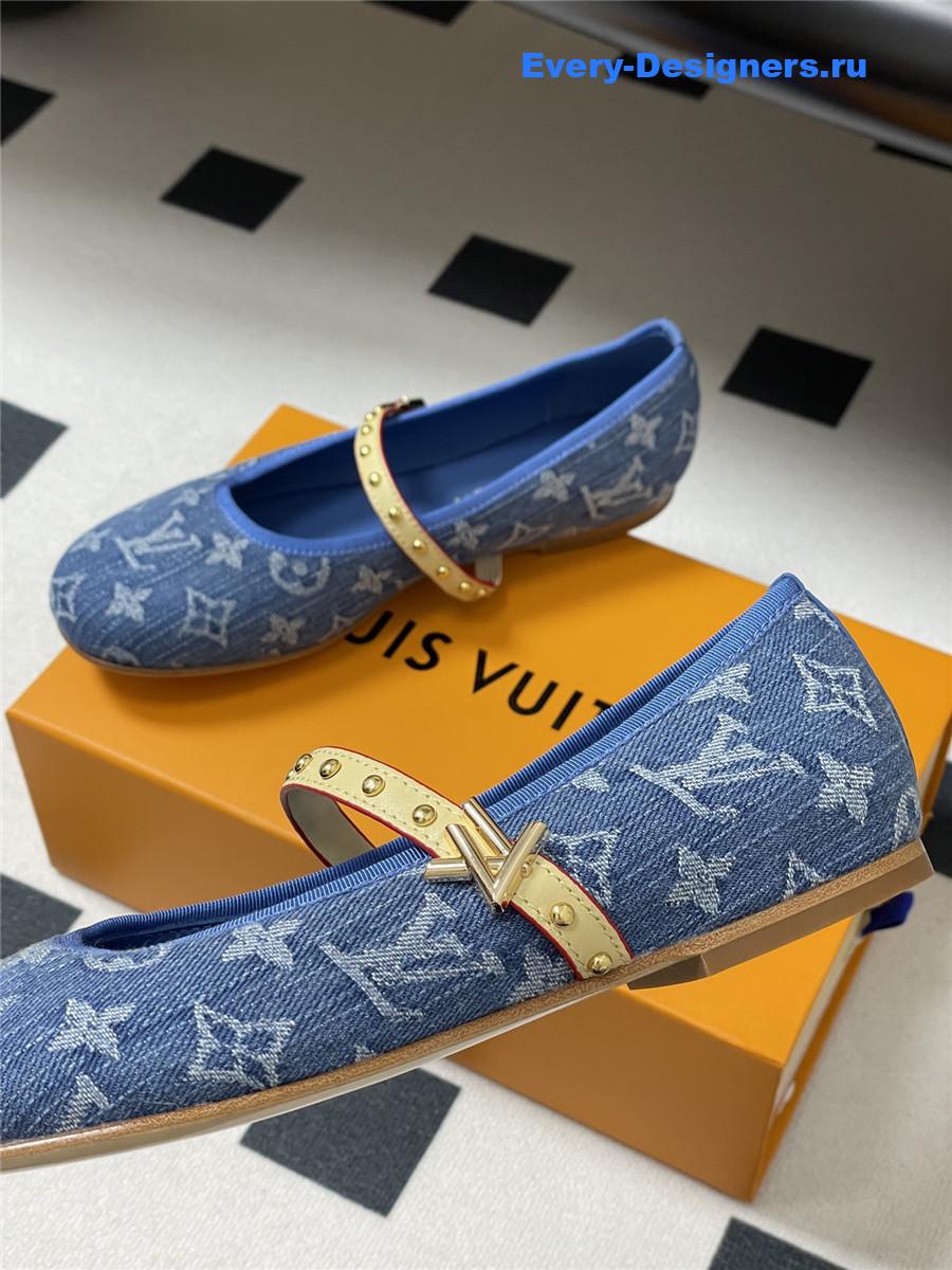 l0vis Vvtt0n monogram denim romy flats