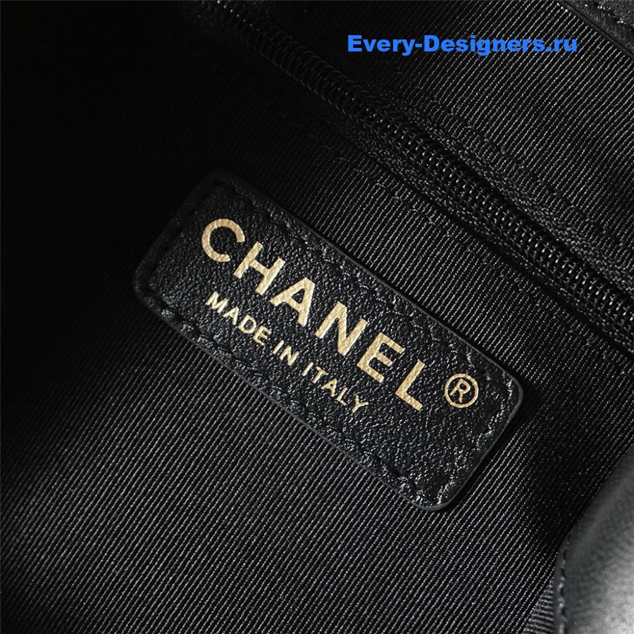 Ch**el brown cc logo shopping bag