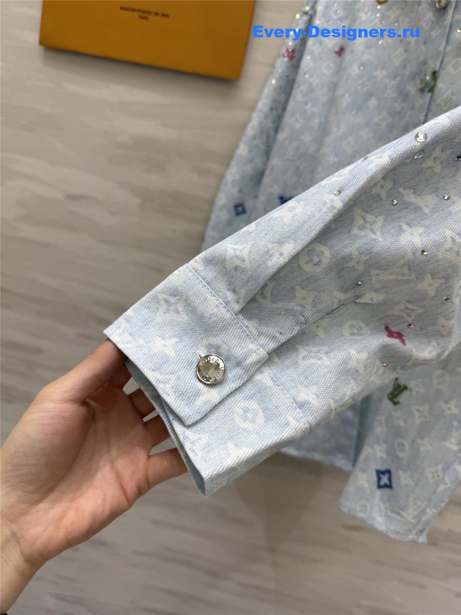 l0vis Vvtt0n blue rhinestone denim shirt