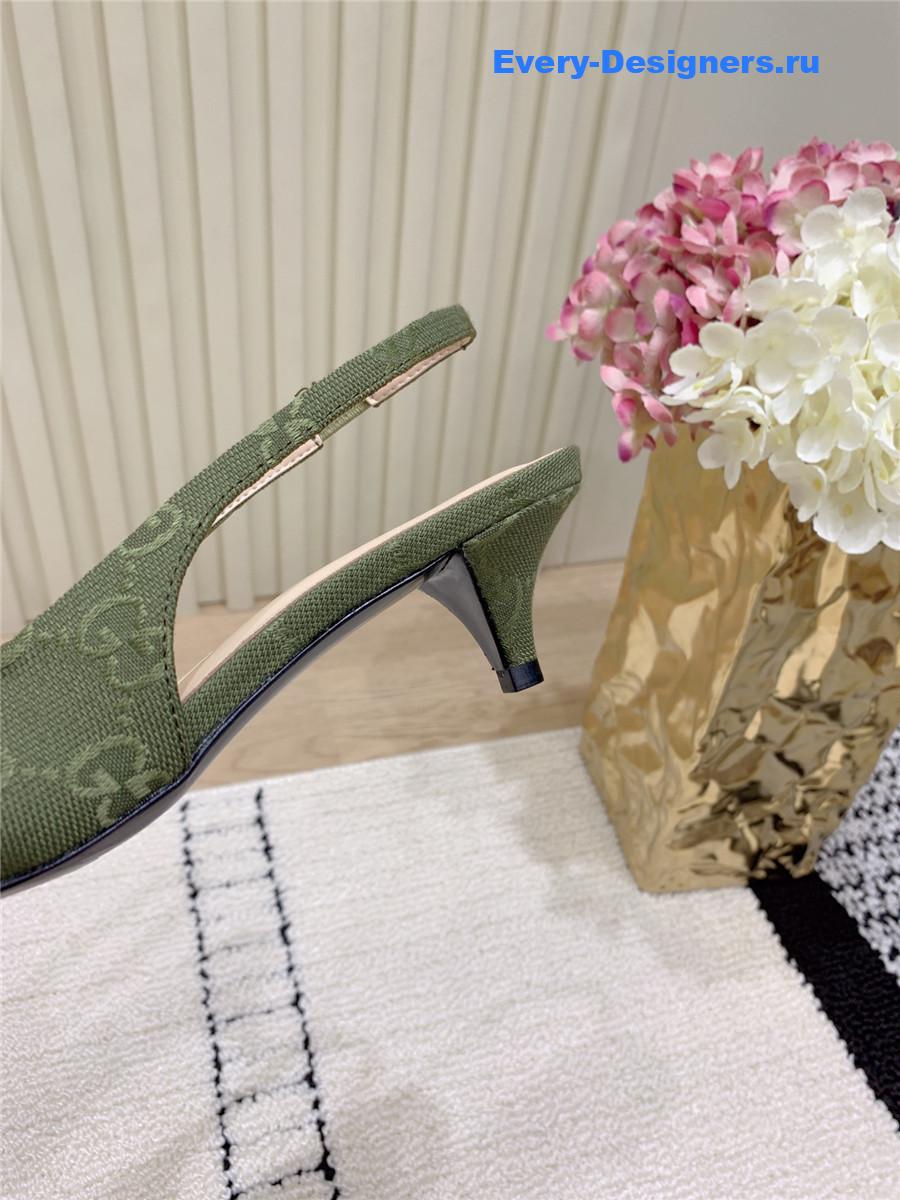 Gvc*1 green gg canvas slingback pump