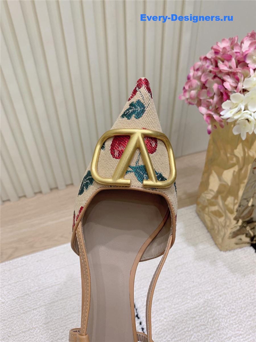 Va1e*ntin0 cherryfic 40mm slingbacks