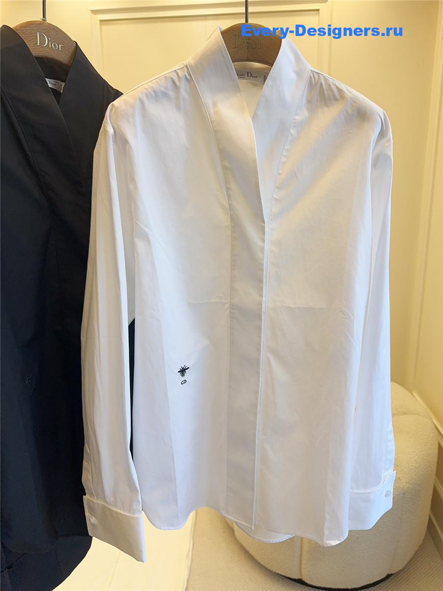 D10r little bee white shirt