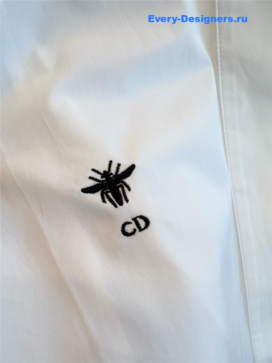 D10r little bee white shirt