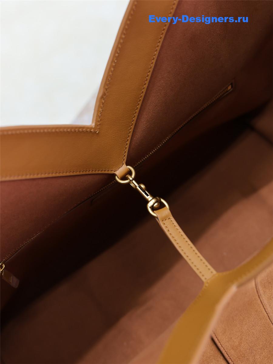 Sa1nt Lau*nt y tote in suede