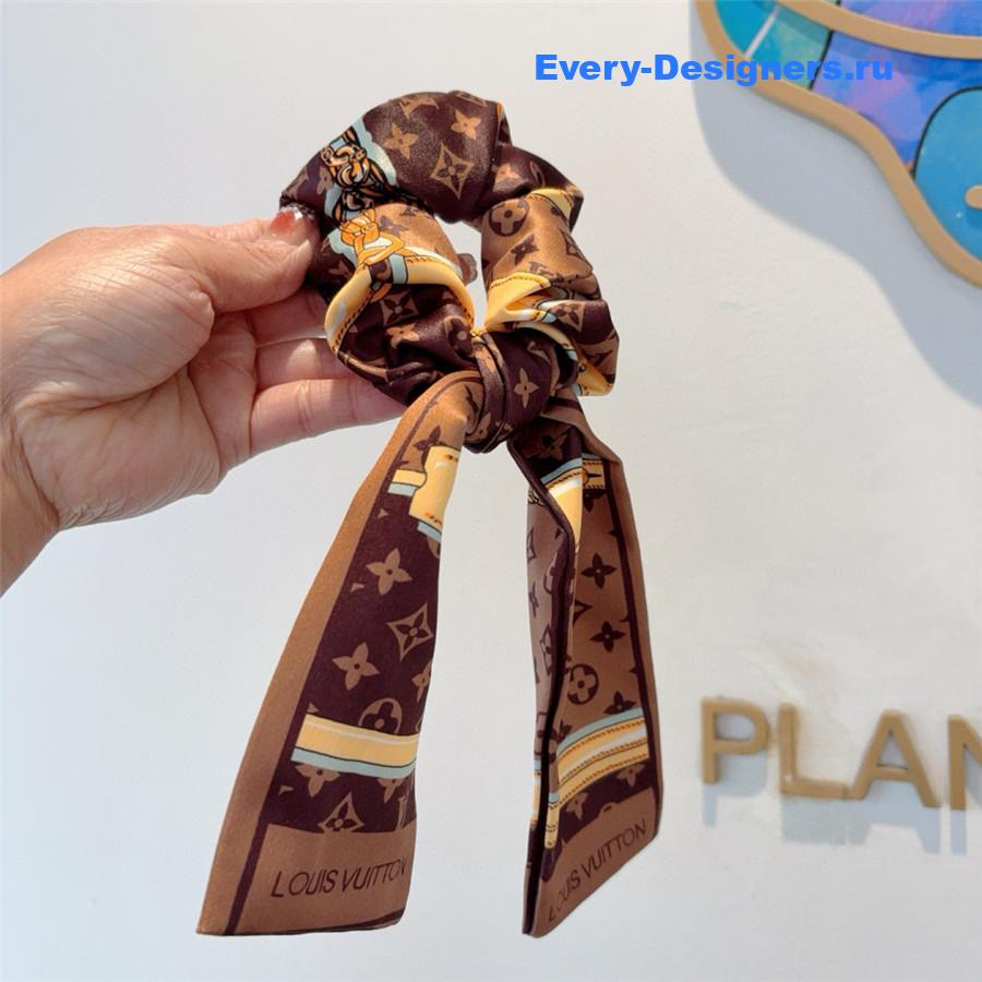 l0vis Vvtt0n brown letter ribbon hair tie